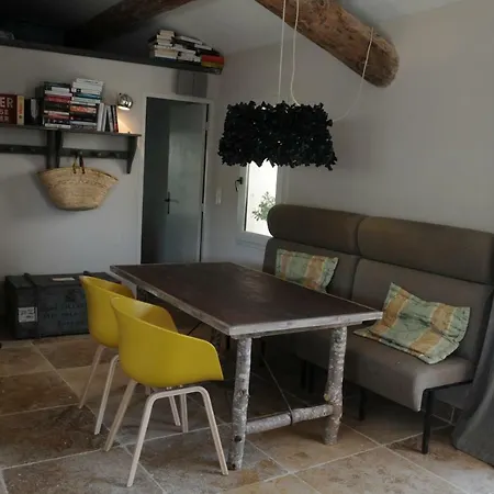Provenceguesthouse L'agacon
